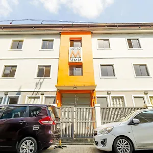 Metro Deluxe Residences *** Пасай